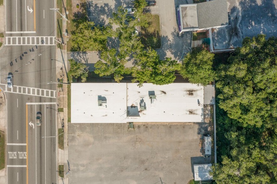 More Photos Of 6701 Beach Blvd, Jacksonville Freestanding For Lease