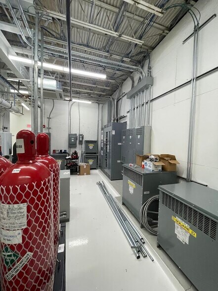 More Photos Of 34 Extension St, Attleboro Warehouse For Sale