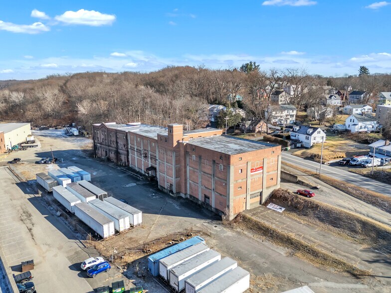More Photos Of 30 Buckley Blvd, Chicopee Manufacturing For Lease
