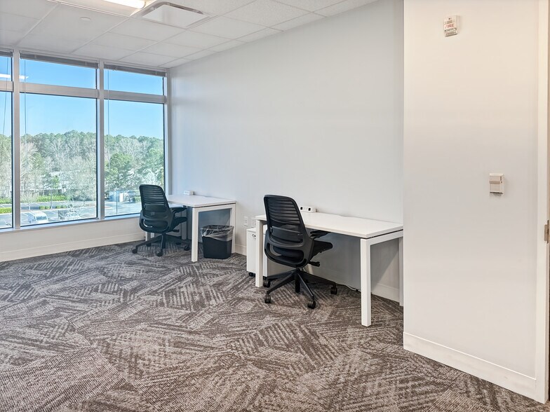 More Photos Of 2530 Meridian Pky, Durham Coworking Space