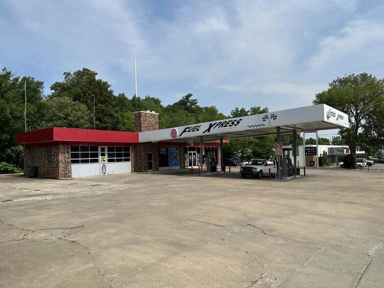Primary Photo Of 1501 N College Ave, Fayetteville Convenience Store For Sale