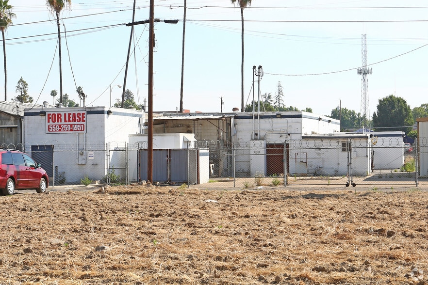 More Photos Of 1815 W Front St, Selma Storefront For Lease