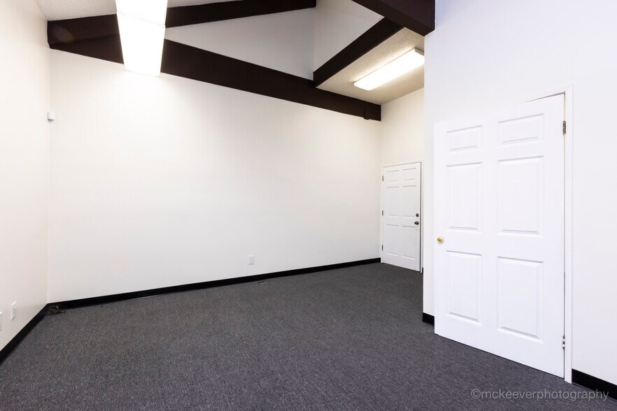 More Photos Of 800 E Wardlow Rd, Long Beach Loft Creative Space For Sale