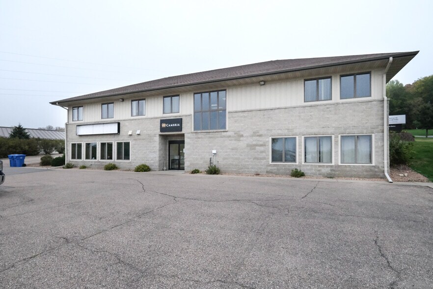 More Photos Of 40 Good Counsel Dr, Mankato Office For Sale