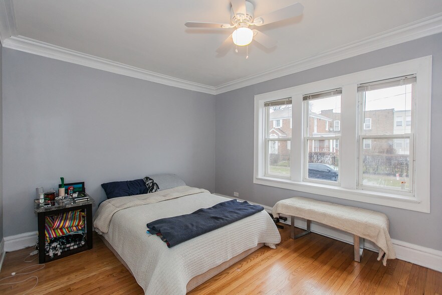 More Photos Of 4101 W Nelson St, Chicago Apartments For Sale