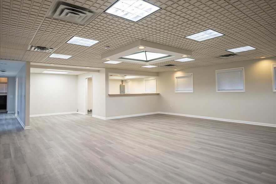 More Photos Of 287 Andrews St, Rochester Medical For Sale