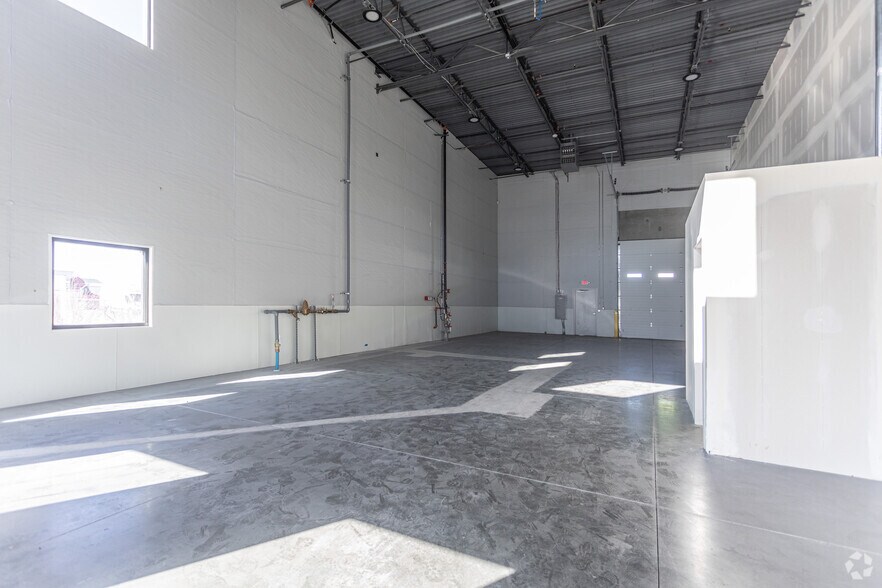 More Photos Of 317 N 2000 W, Springville Warehouse For Lease