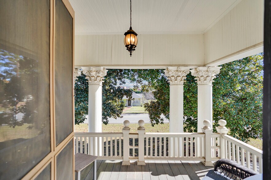 More Photos Of 115 N Magnolia St, Raeford Office Residential For Sale