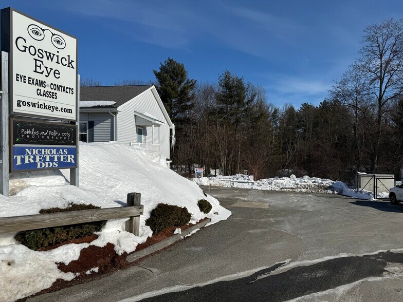 More Photos Of 694 Main St, Holden Office For Lease