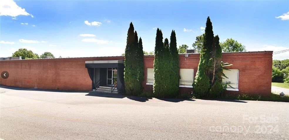 Primary Photo Of 1026 Main Ave SE, Hickory Manufacturing For Sale