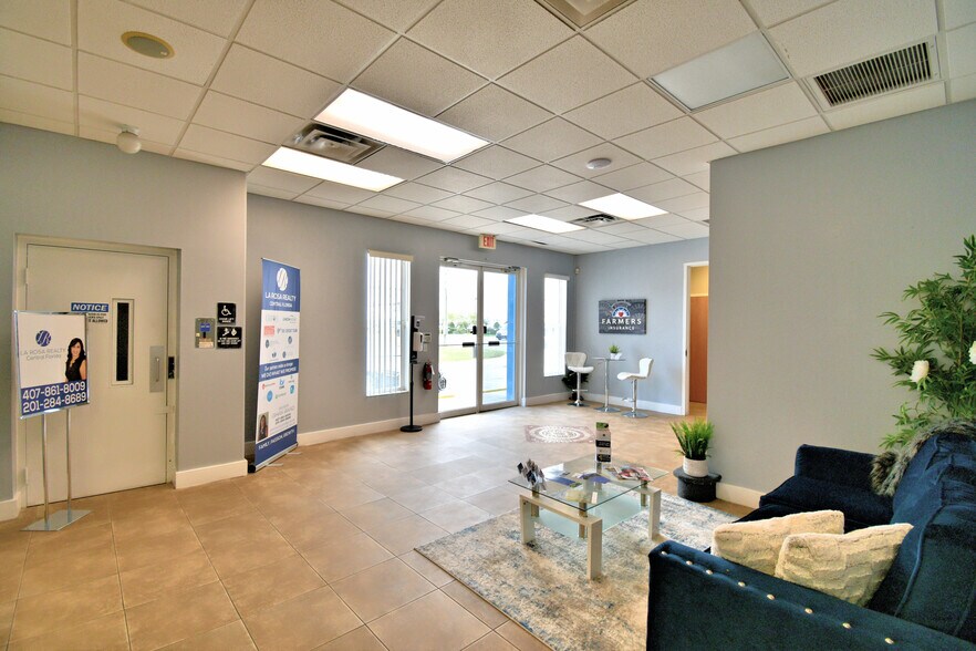 More Photos Of 43344 Highway 27, Davenport Coworking Space