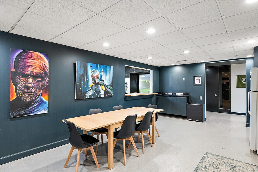 More Photos Of 22007 Woodward Ave, Ferndale Loft Creative Space For Sale