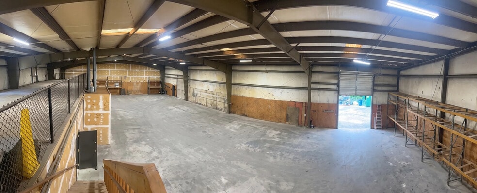 More Photos Of 4260 Wayside Ct, Lilburn Warehouse For Sale