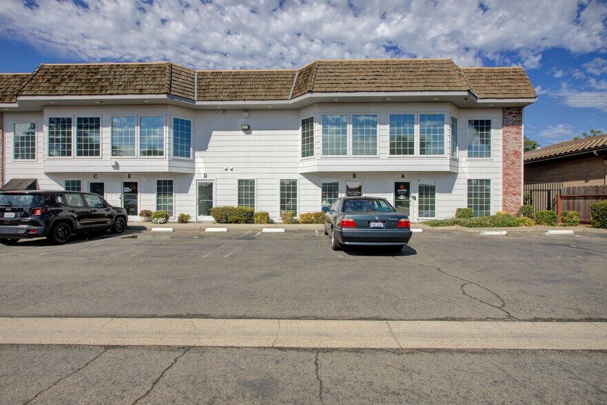 More Photos Of 2130 Geer Rd, Turlock Loft Creative Space For Lease