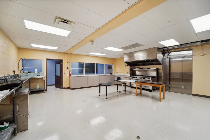 More Photos Of 5592 Independence St, Arvada Schools For Sale