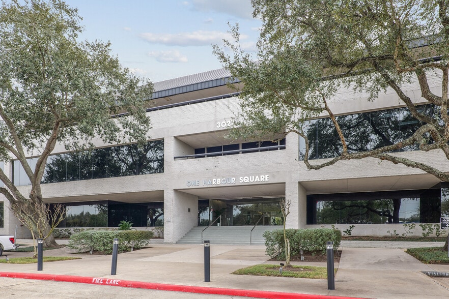 Primary Photo Of 3027 Marina Bay Dr, League City Medical For Sale