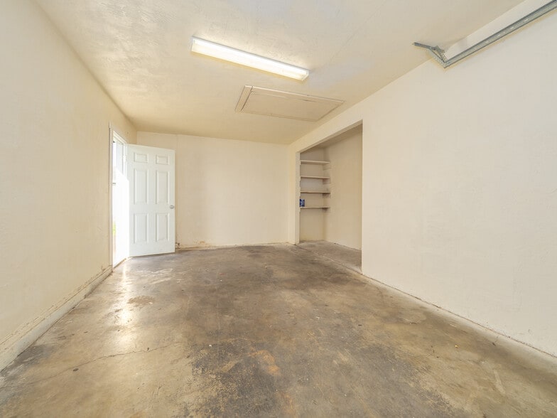 More Photos Of 1581 James St, Woodburn Multifamily For Sale