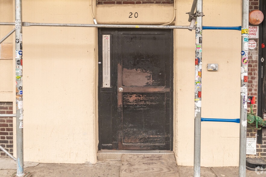 More Photos Of 20 Grand Ave, Brooklyn Loft Creative Space For Sale