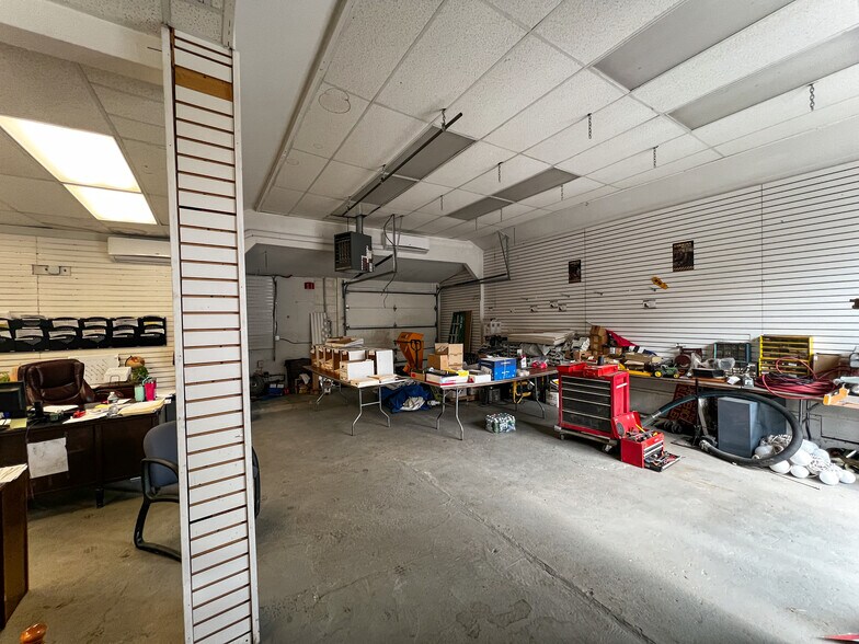 More Photos Of 43 N Liberty Dr, Stony Point Storefront For Sale