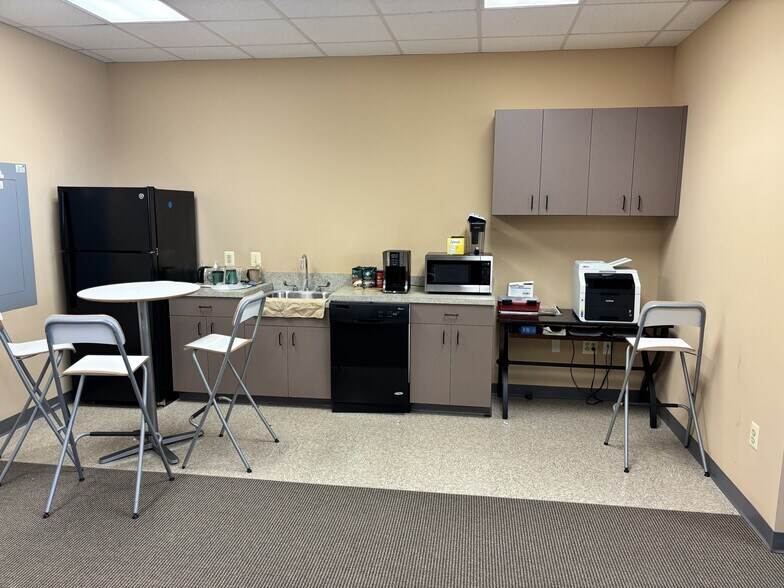 More Photos Of 44790 Maynard Sq, Ashburn Office For Sale