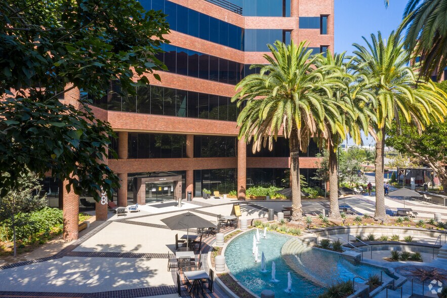 More Photos Of 3080 Bristol St, Costa Mesa Office For Lease