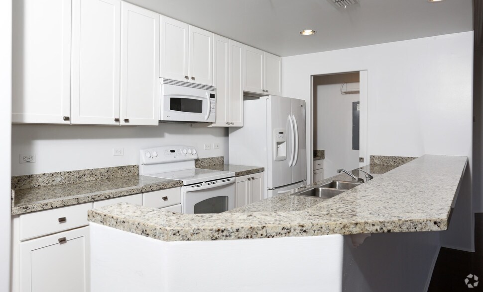 More Photos Of 433 W New England Ave, Winter Park Apartments For Lease