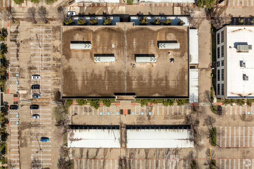 More Photos Of 1703 N Plano Rd, Richardson Unknown For Lease