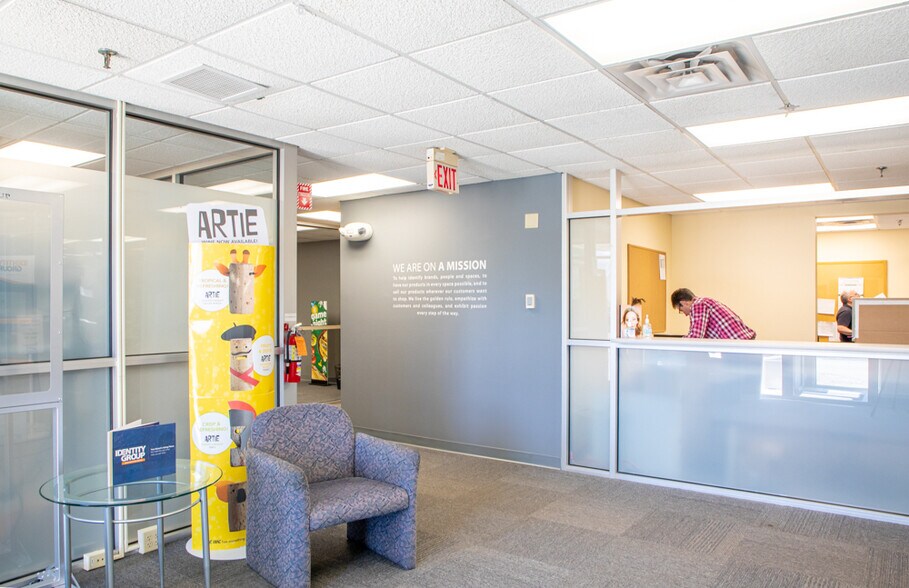 More Photos Of 43 Bibber Pky, Brunswick Manufacturing For Sale