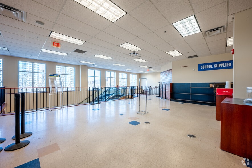 More Photos Of 22 N 5th St, Terre Haute Office For Lease