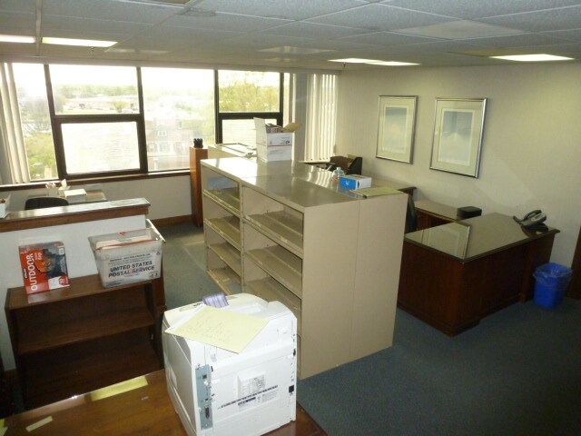 More Photos Of 10 Allen St, Toms River Office For Lease