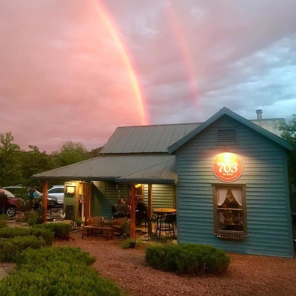 Primary Photo Of 703 W Main St, Payson Freestanding For Sale
