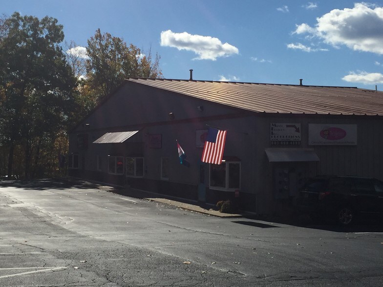 More Photos Of 114 Londonderry Tpke, Hooksett Freestanding For Lease