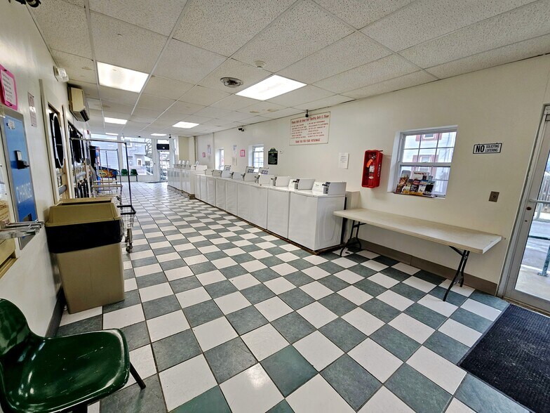 More Photos Of 302 S 6th St, Lebanon Storefront Retail Residential For Sale