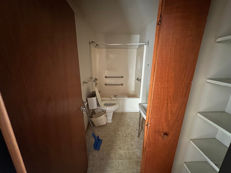 More Photos Of 215 Lelia St, Pittsburgh Apartments For Sale
