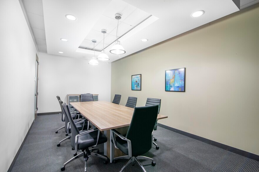 More Photos Of 88 Queens Quay W, Toronto Coworking Space