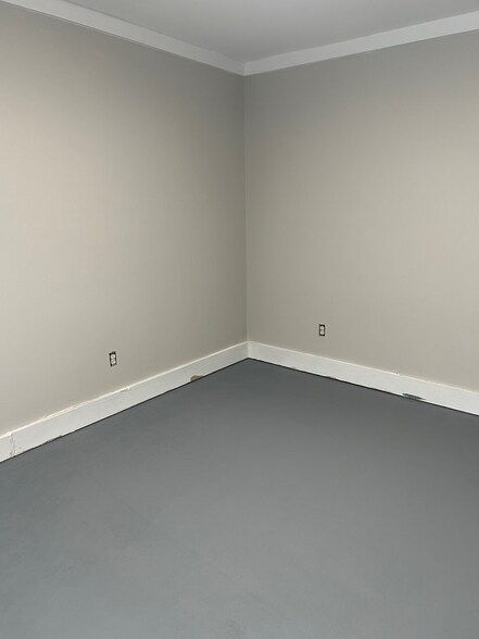 More Photos Of 206 South St, Nashville Freestanding For Sale