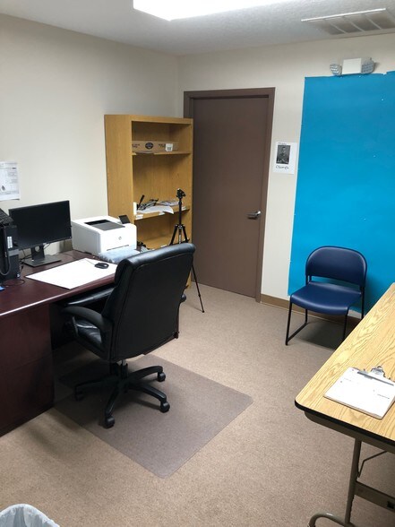 More Photos Of 506-508 Houston Ave NW, Live Oak Office For Sale