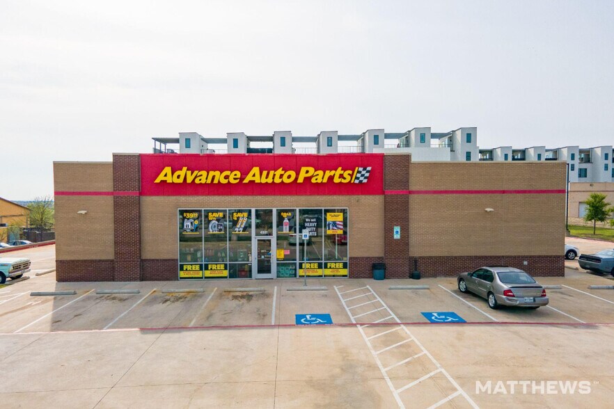 More Photos Of 1740 Scottdale M-139 rd, Benton Harbor Auto Dealership For Sale