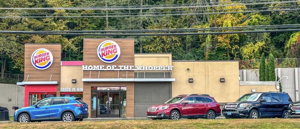 More Photos Of 12 Padanaram Rd, Danbury Fast Food For Sale