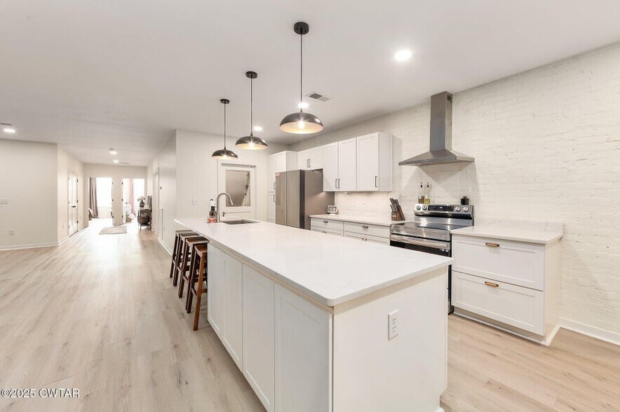 More Photos Of 56 Lee Ave, McKenzie Office Residential For Sale