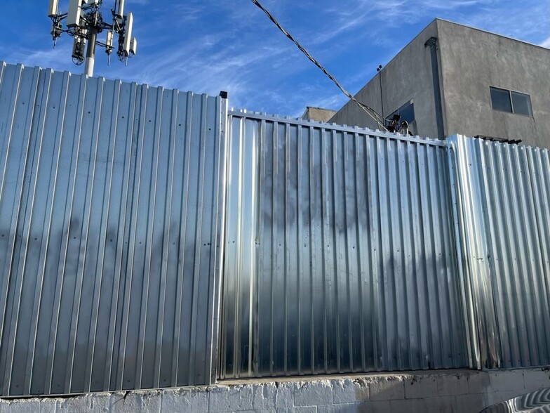 More Photos Of 3242 Fowler St, Los Angeles Warehouse For Sale
