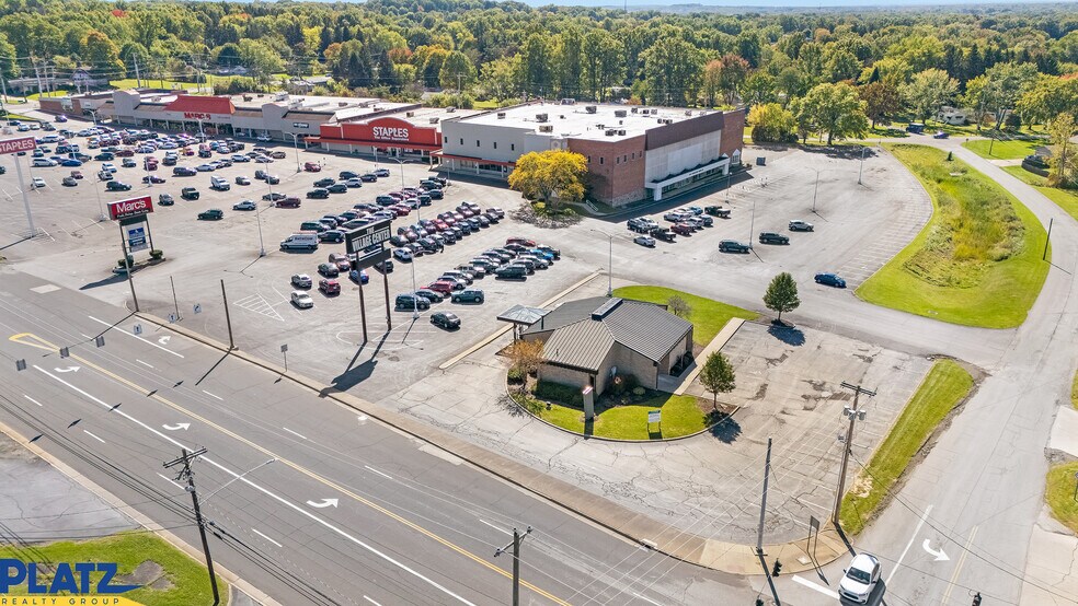 More Photos Of 6000-6080 Youngstown Warren Rd, Niles Unknown For Lease