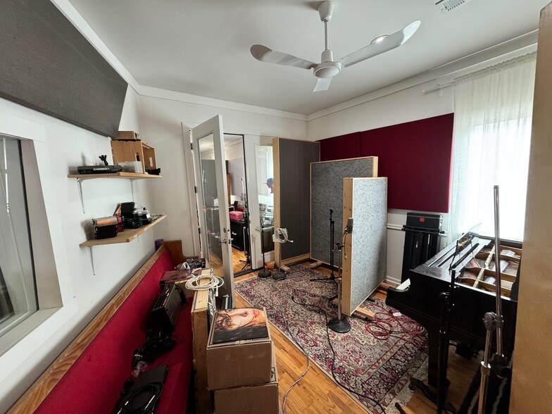 More Photos Of , Scottdale Specialty For Sale