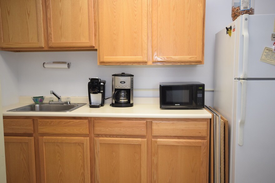 More Photos Of 200 Little Falls St, Falls Church Office For Lease