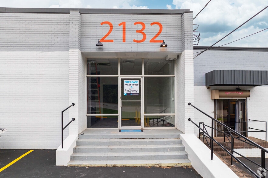 More Photos Of 2134 NW James Jackson Pky, Atlanta Unknown For Lease