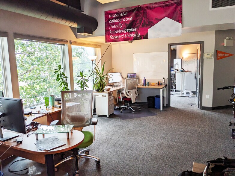 More Photos Of 3204-3224 Parsons Rd NW, Edmonton Medical For Lease