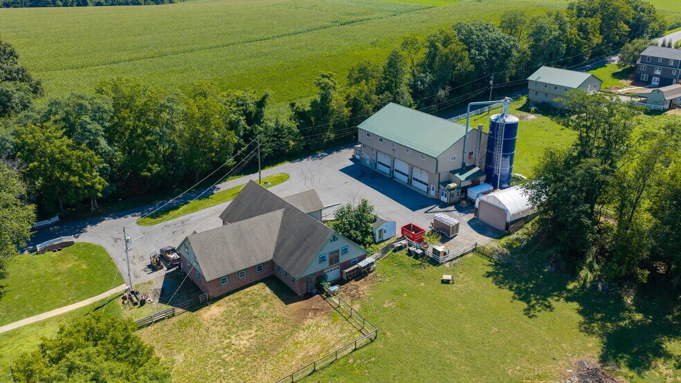 More Photos Of 197 Pencroft Dr N, Holtwood Industrial For Sale