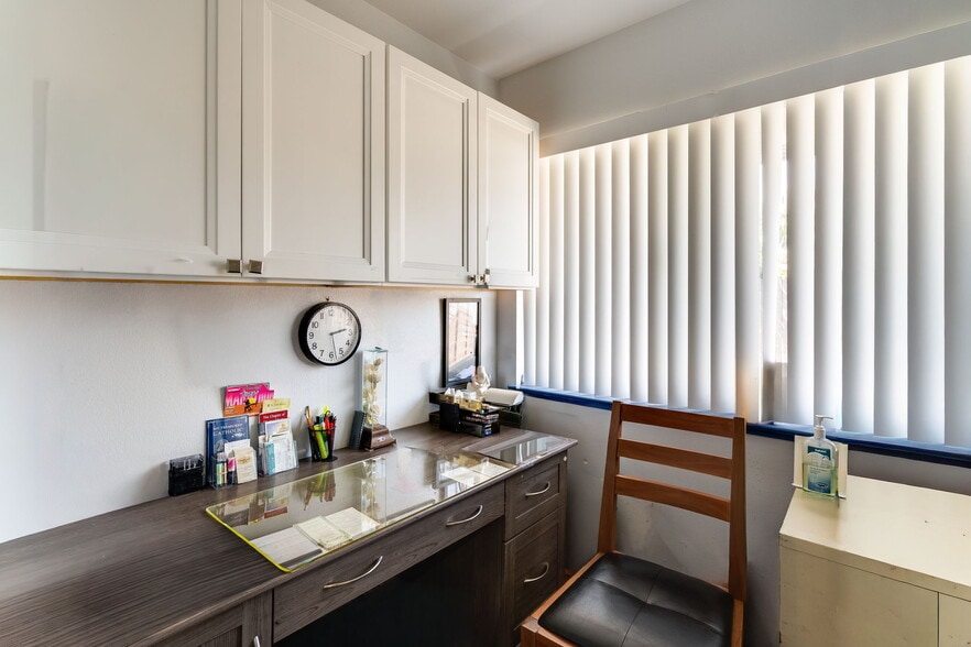 More Photos Of 18905 Standish Ave, Hayward Assisted Living For Sale