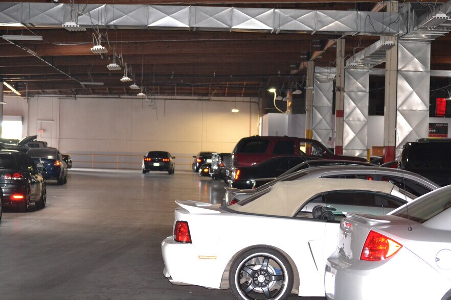 More Photos Of 13210 S Normandie Ave, Gardena Warehouse For Sale