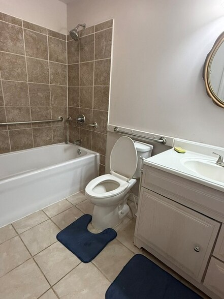 More Photos Of 3929 Lewis Ave, Lincoln Specialty For Sale